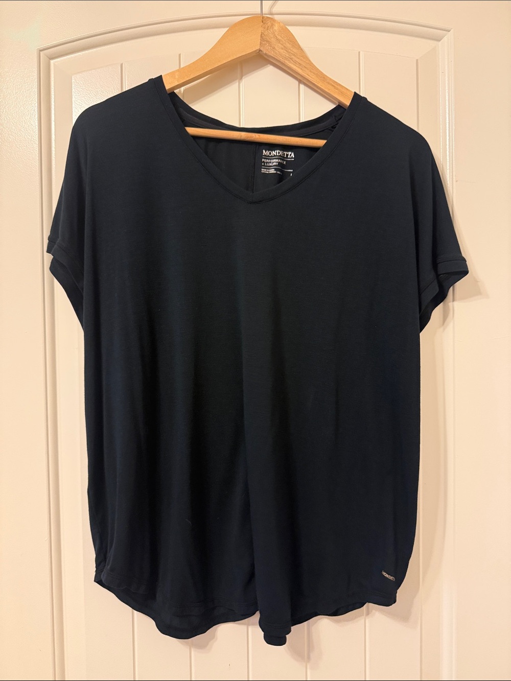 Mondetta Black V-Neck Short Sleeve Tee